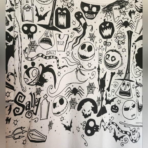 DISNEY Tim Burton Nightmare Before Christmas White Black Graphic T-Shirt XL - Picture 3 of 5